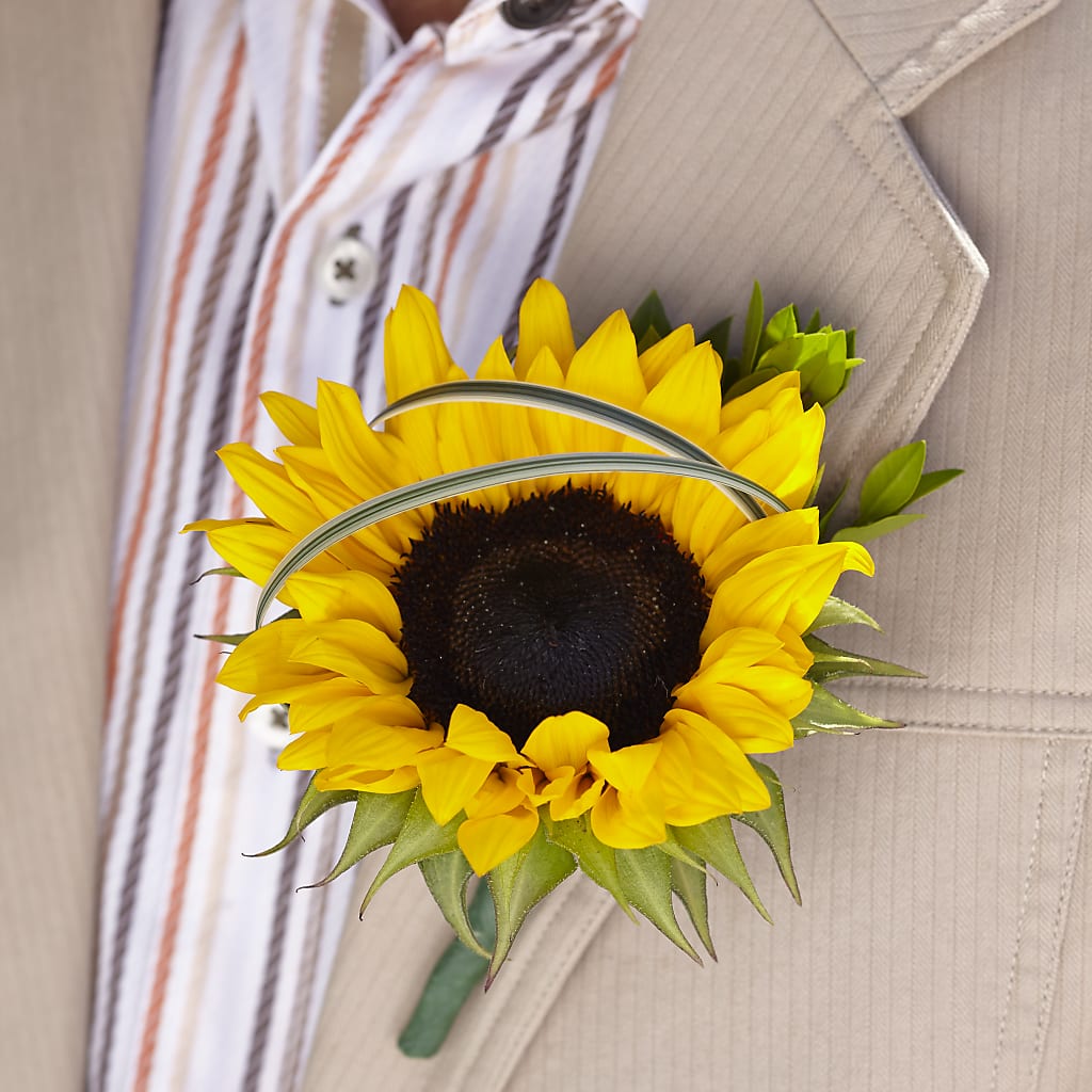 Free Spirit Boutonniere – Joyce Florist Of Dallas Inc, Dallas TX