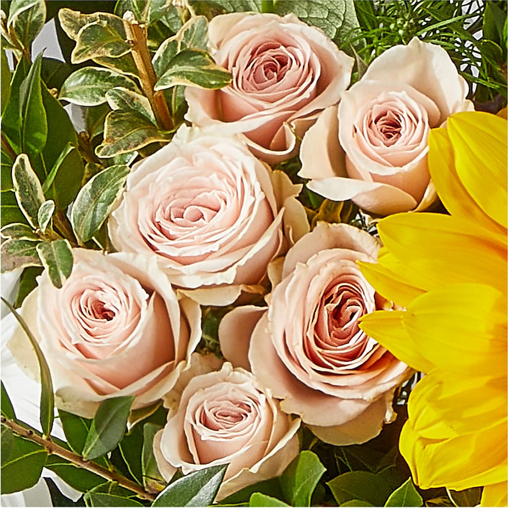 The Good Life Bouquet –  Joyce Florist Of Dallas Inc, Dallas TX