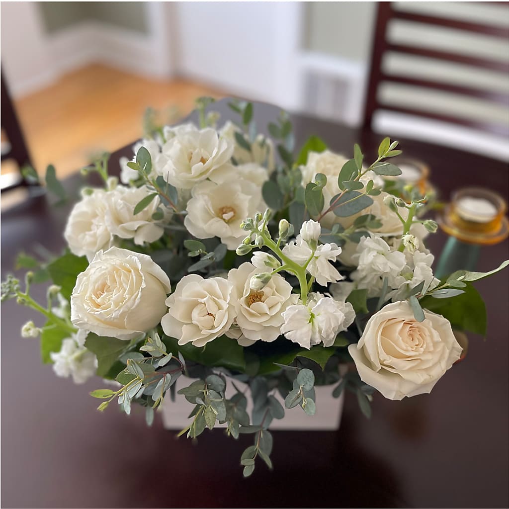 Fresh Linen Box Bouquet –  Joyce Florist Of Dallas Inc, Dallas TX