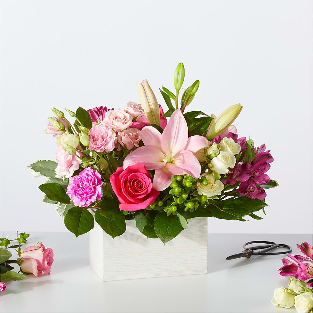 Sweetberry Box – A Florist Original –  Joyce Florist Of Dallas Inc, Dallas TX
