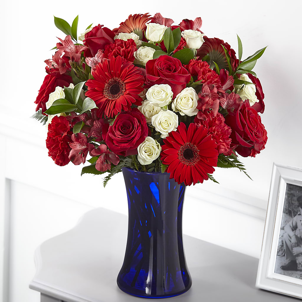 Hearts Embrace Bouquet –  Joyce Florist Of Dallas Inc, Dallas TX