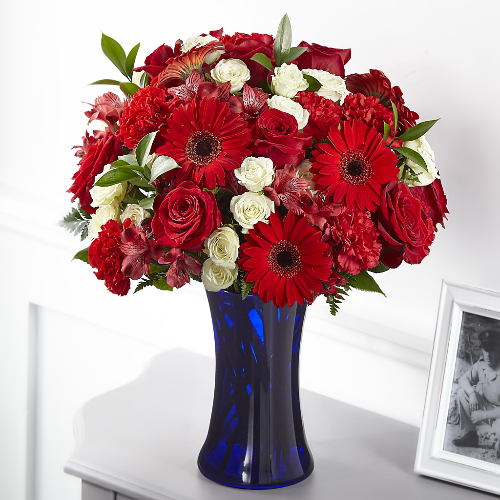 Hearts Embrace Bouquet –  Joyce Florist Of Dallas Inc, Dallas TX