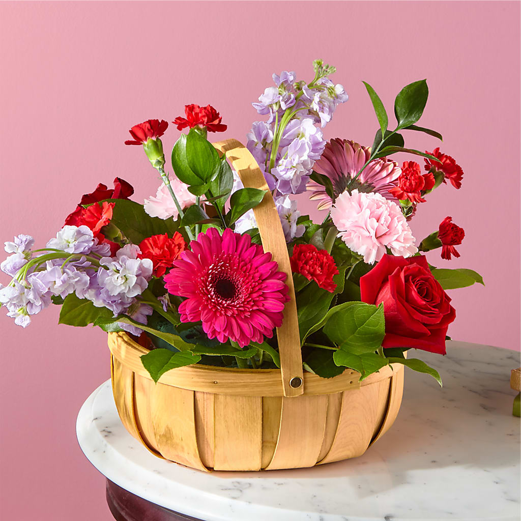 Pink Picnic Basket –  Joyce Florist Of Dallas Inc, Dallas TX