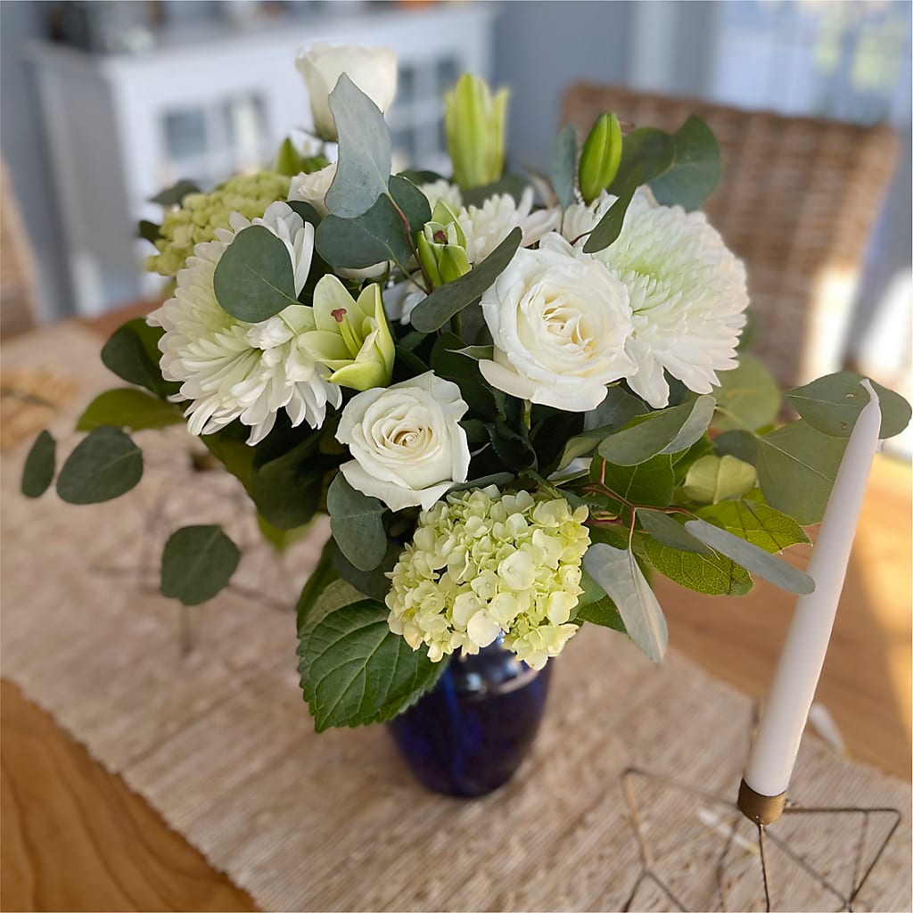 Snowy Dreams Bouquet –  Joyce Florist Of Dallas Inc, Dallas TX