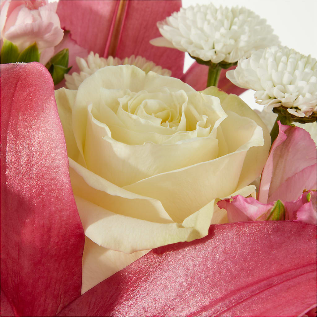 Piece of Cake Bouquet –  Joyce Florist Of Dallas Inc, Dallas TX