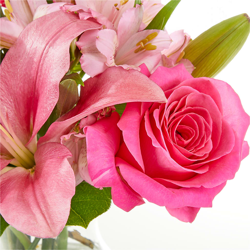 Lots of Love Bouquet –  Joyce Florist Of Dallas Inc, Dallas TX