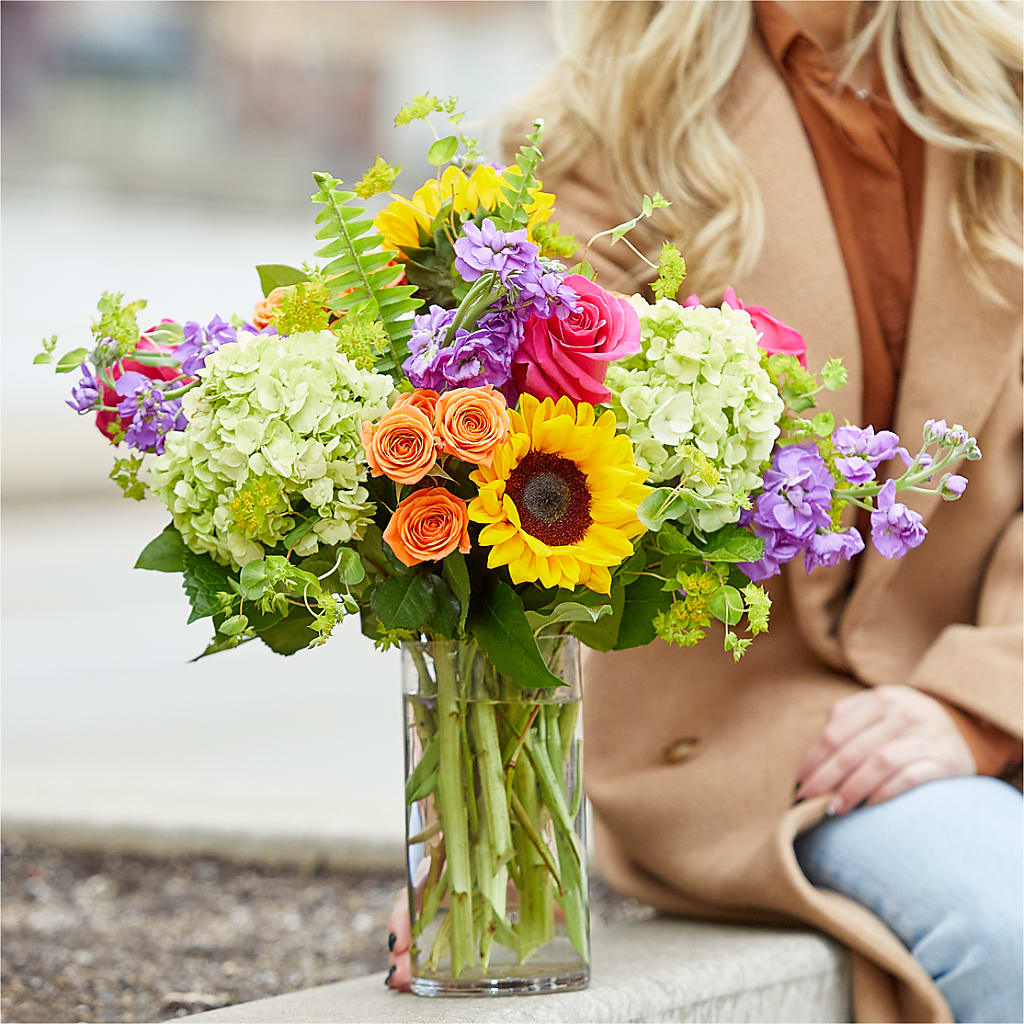 Vibrant Greetings Bouquet –  Joyce Florist Of Dallas Inc, Dallas TX