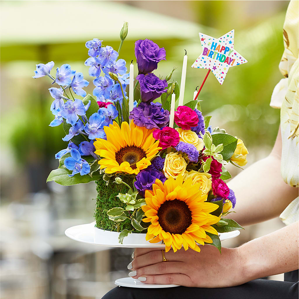 Star of the Day Floral Cake –  Joyce Florist Of Dallas Inc, Dallas TX