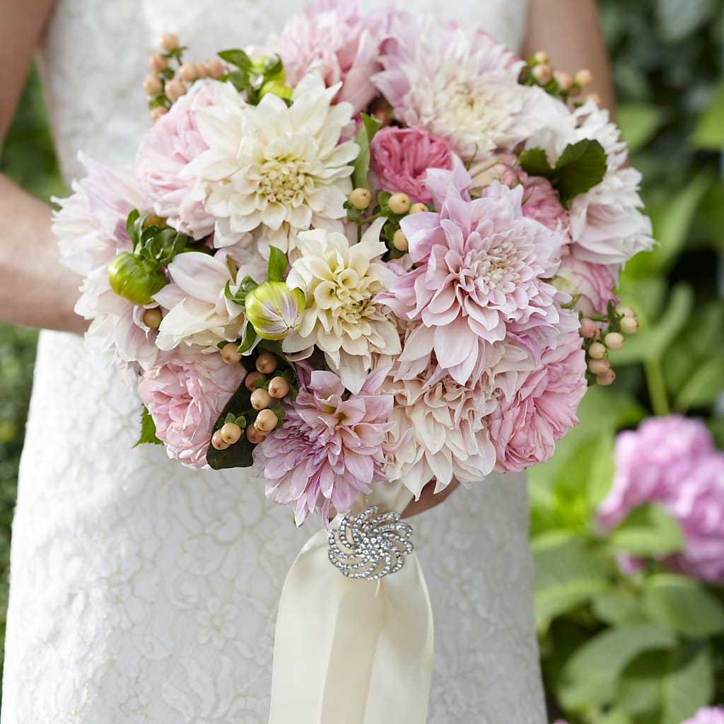 Heart's Promise Bouquet –  Joyce Florist Of Dallas Inc, Dallas TX