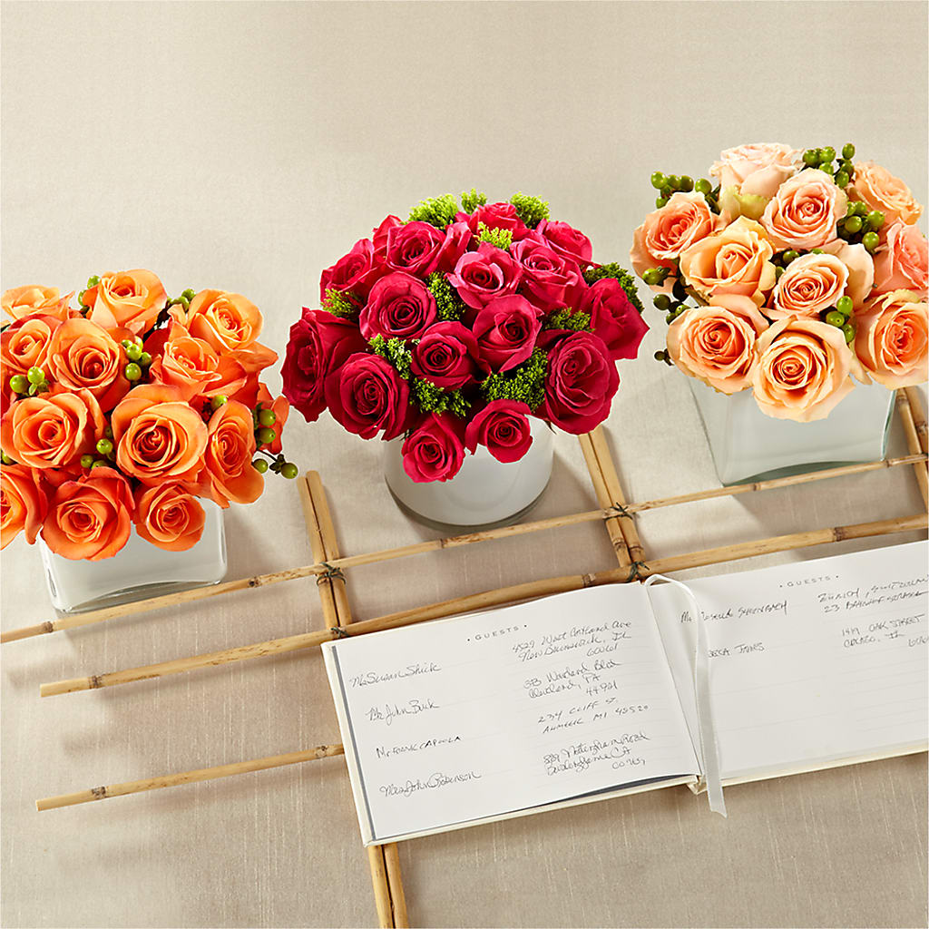 Dawn Rose Centerpiece –  Joyce Florist Of Dallas Inc, Dallas TX