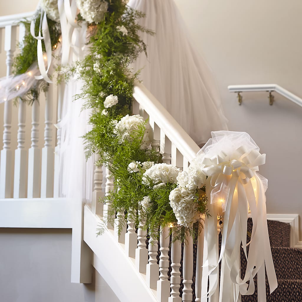 Champagne Dreams Garland –  Joyce Florist Of Dallas Inc, Dallas TX
